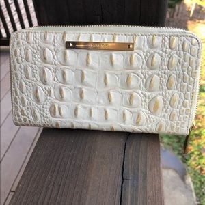 NWT Brahmin Suri Wallet Bali Melbourne